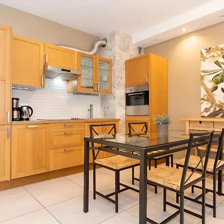 Sunrise Spacerowa By Renters * 코워브제크