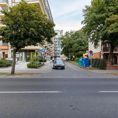 Sunrise Spacerowa By Renters * 코워브제크