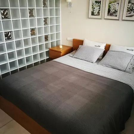 Sunrise Spacerowa By Renters * 코워브제크