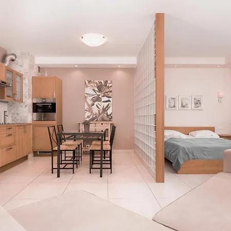 Sunrise Spacerowa By Renters * Kolobrzeg